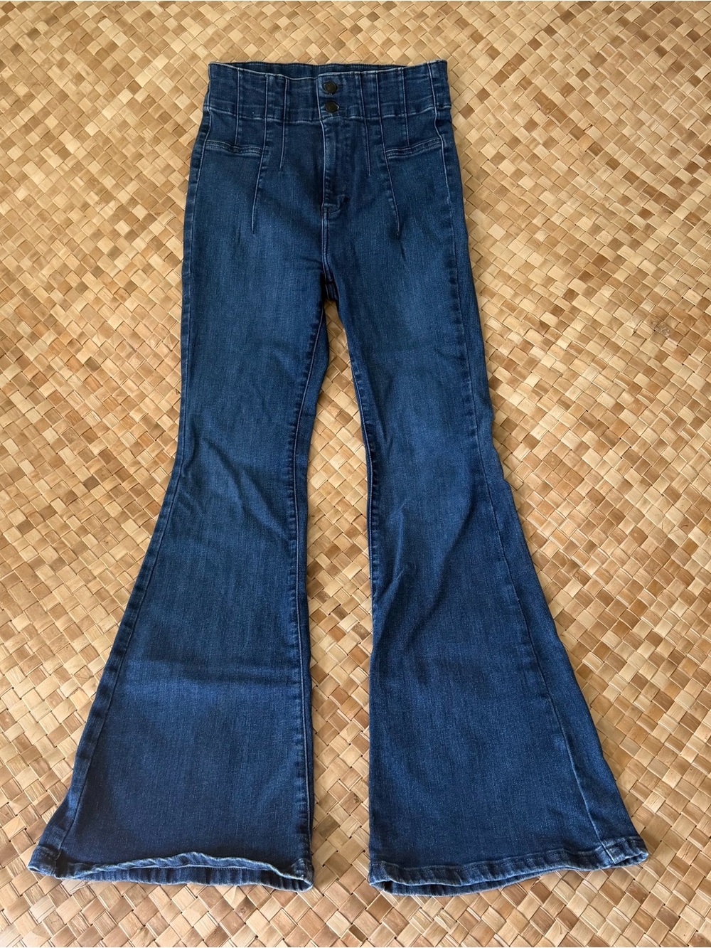 We The Free Free People Dark Blue High-Rise Flare Jeans Size 29 Size 8
